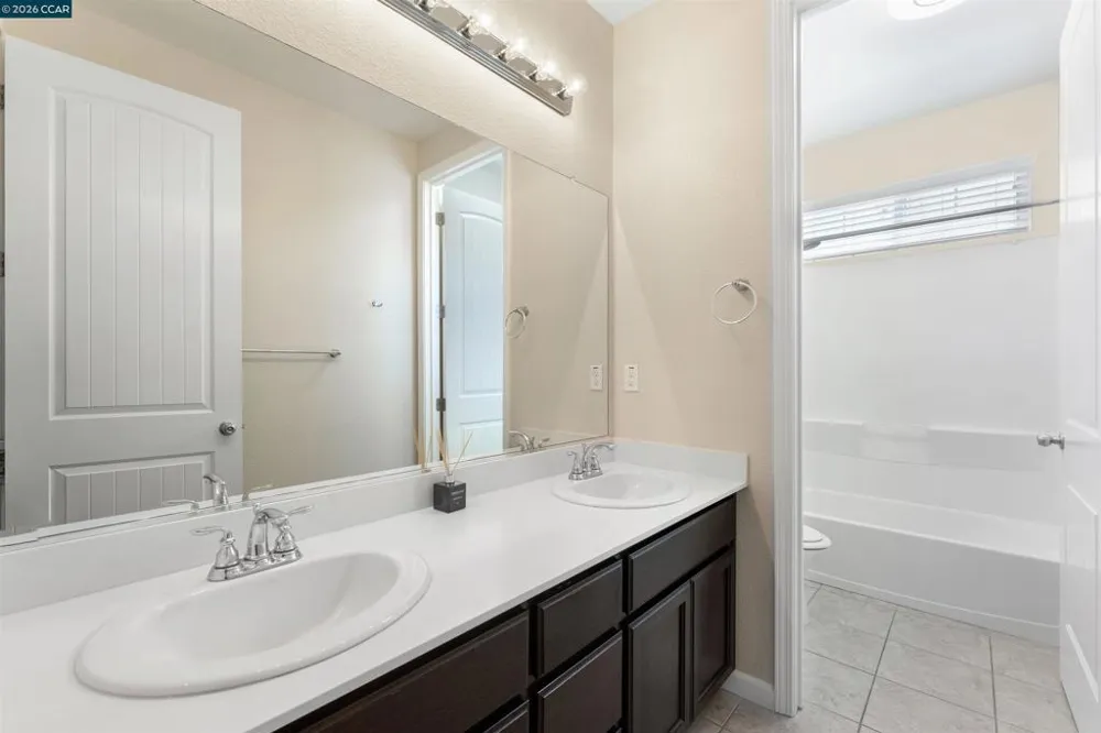 142 Halsey Way Pittsburg, CA 94565