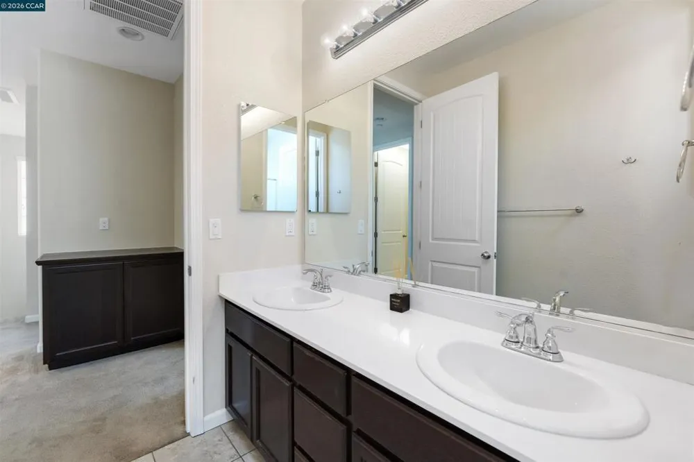 142 Halsey Way Pittsburg, CA 94565
