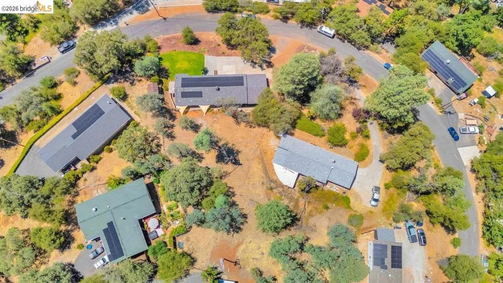 19813 Via Redonda Rd Sonora, CA 95370