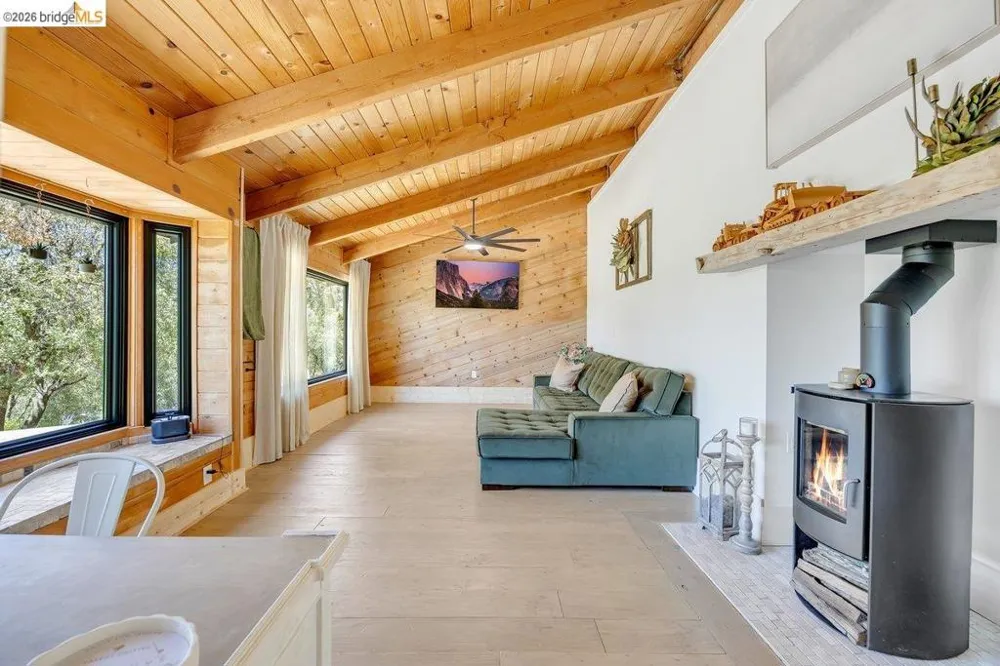 19813 Via Redonda Rd Sonora, CA 95370