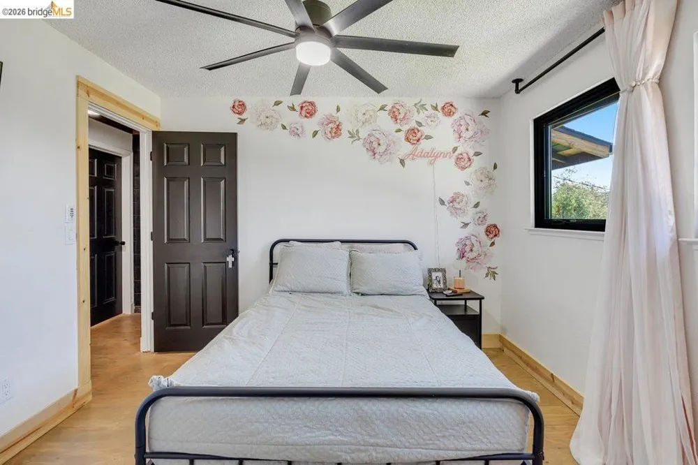 19813 Via Redonda Rd Sonora, CA 95370