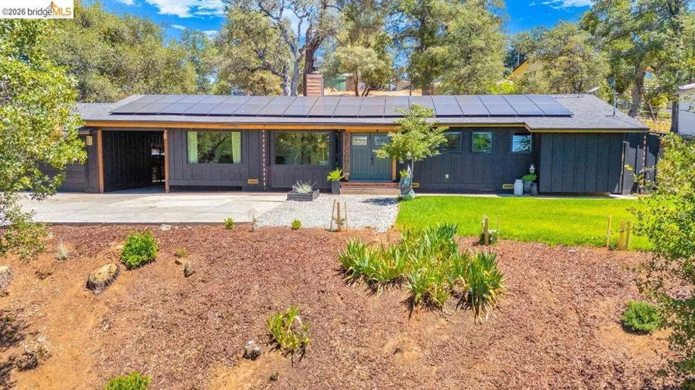 19813 Via Redonda Rd Sonora, CA 95370