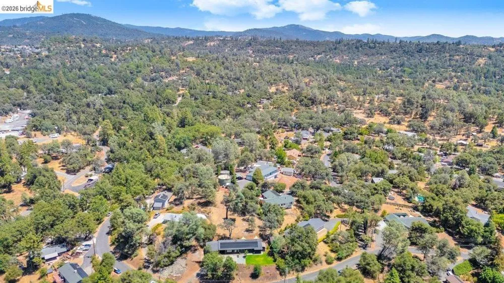 19813 Via Redonda Rd Sonora, CA 95370