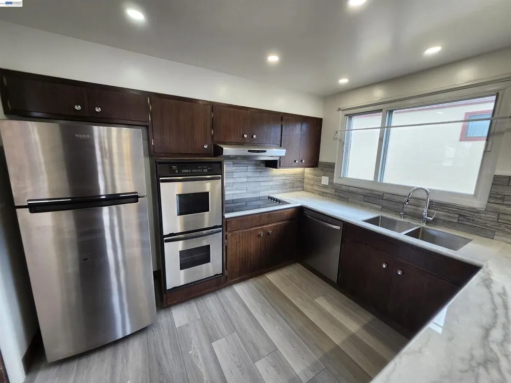 110 Sunshine Dr Pacifica, CA 94044