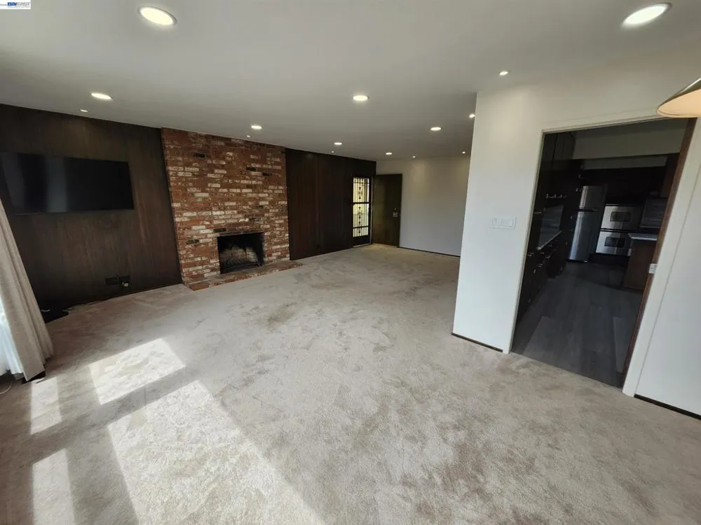 110 Sunshine Dr Pacifica, CA 94044