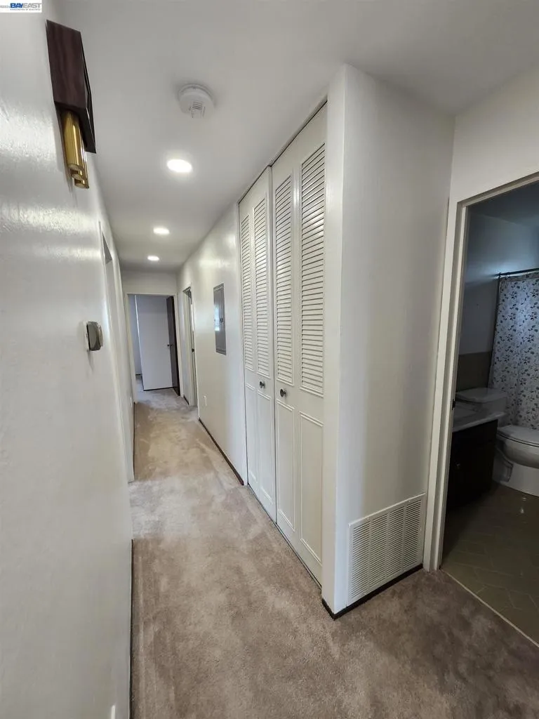 110 Sunshine Dr Pacifica, CA 94044