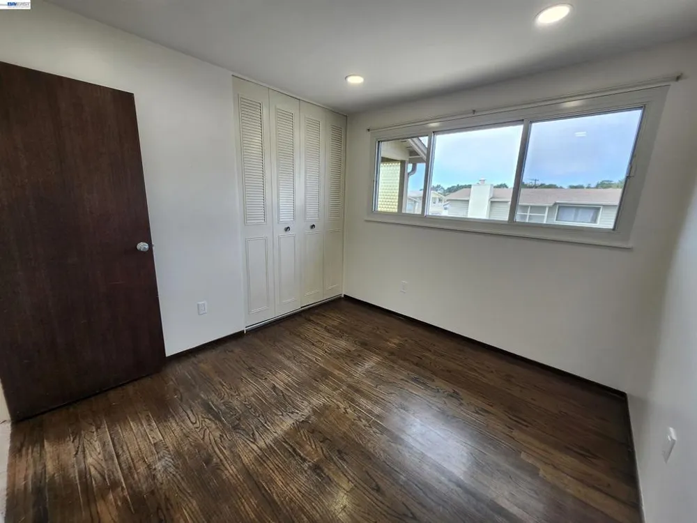 110 Sunshine Dr Pacifica, CA 94044