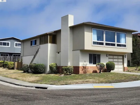 110 Sunshine Dr
