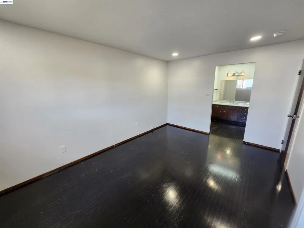 110 Sunshine Dr Pacifica, CA 94044