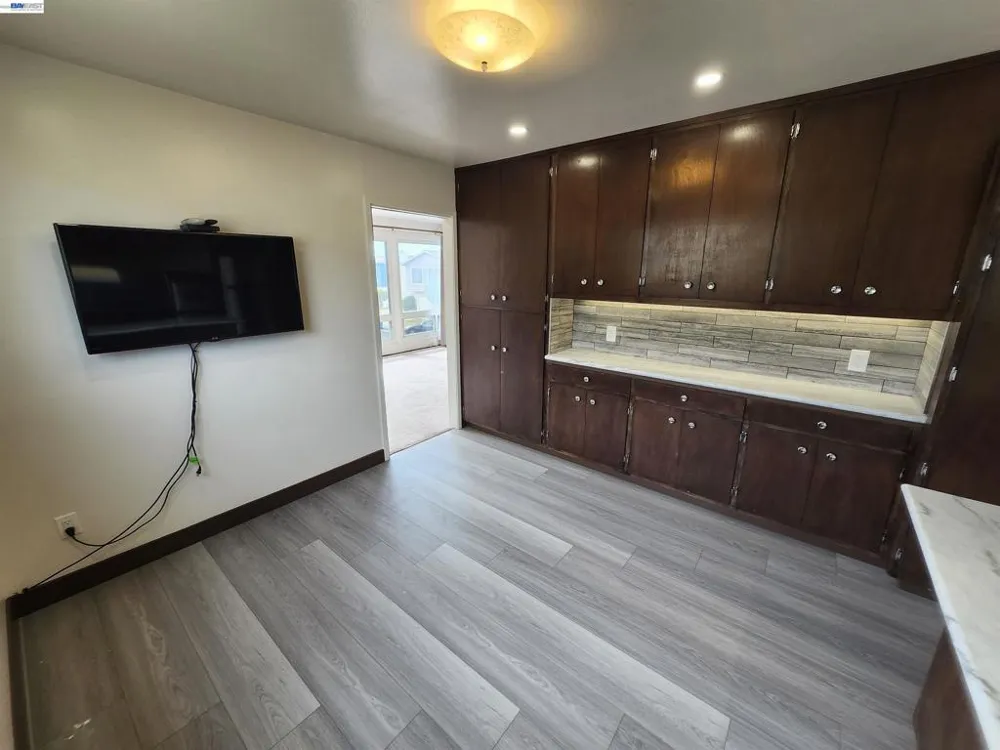 110 Sunshine Dr Pacifica, CA 94044