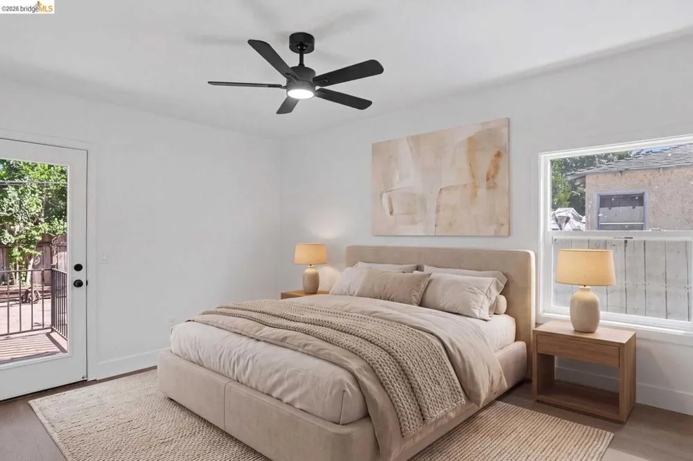 952 105th AVE Oakland, CA 94603