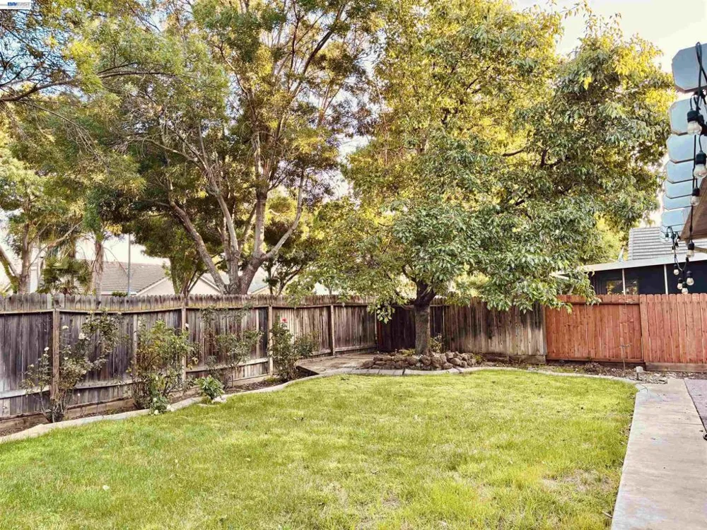 2126 Shenandoah Drive Tracy, CA 95377