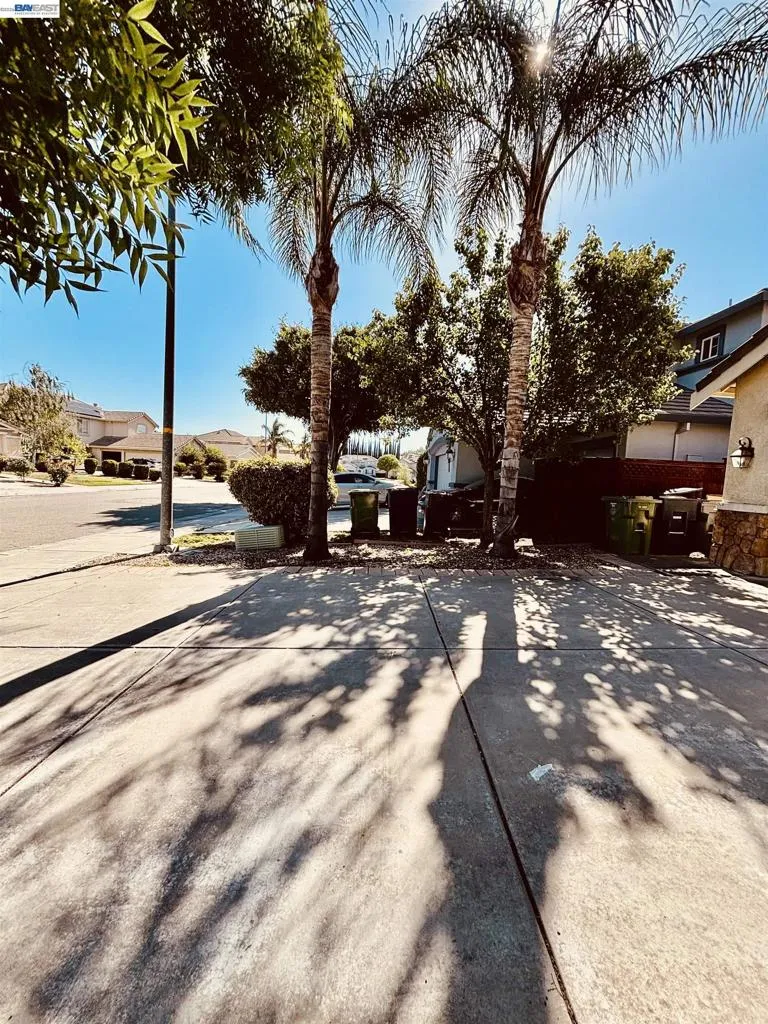 2126 Shenandoah Drive Tracy, CA 95377