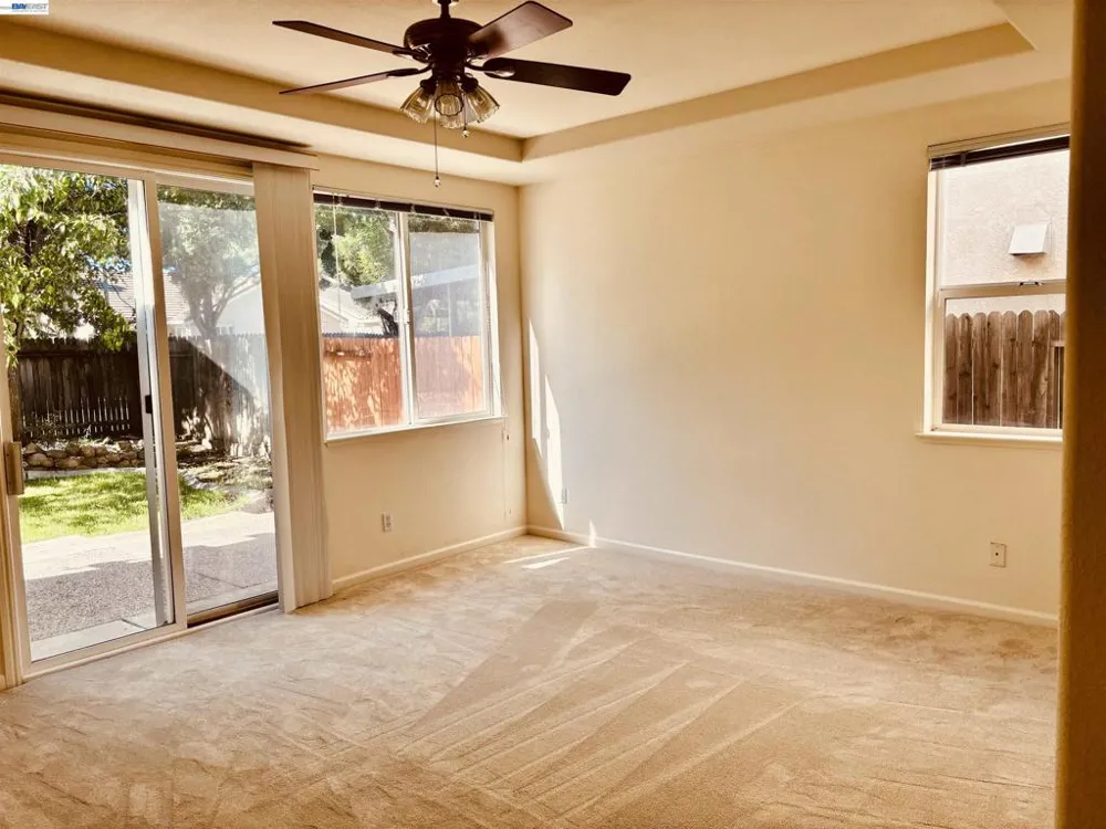 2126 Shenandoah Drive Tracy, CA 95377