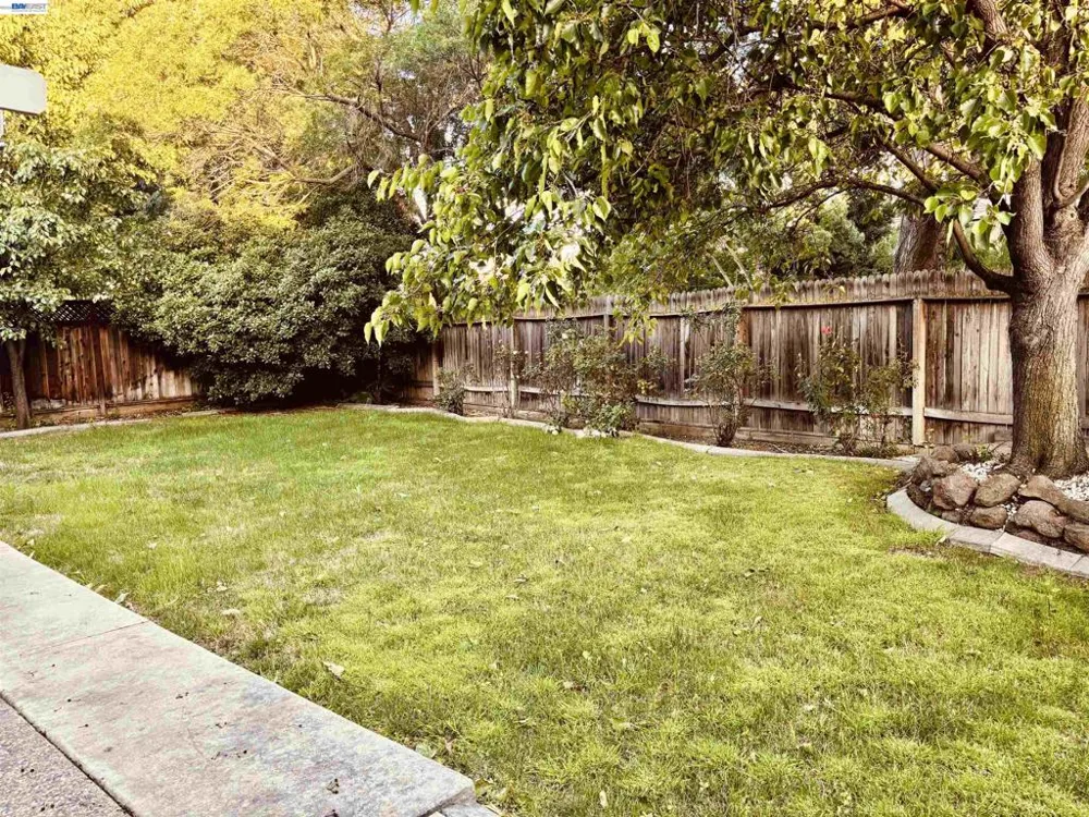 2126 Shenandoah Drive Tracy, CA 95377