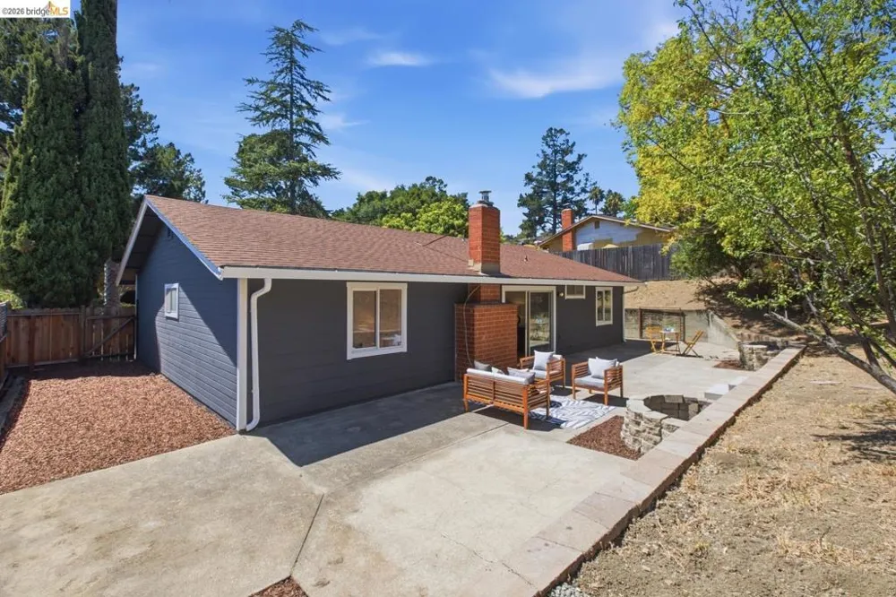 2609 Mendocino DR Pinole, CA 94564