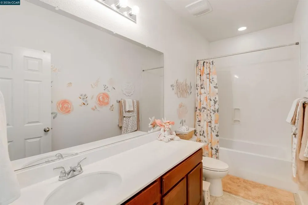 5291 Carlson Ln Fairfield, CA 94533