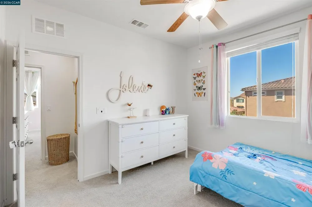 5291 Carlson Ln Fairfield, CA 94533
