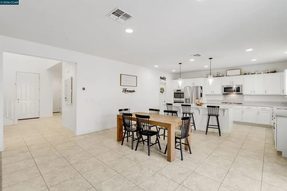 5291 Carlson Ln Fairfield, CA 94533