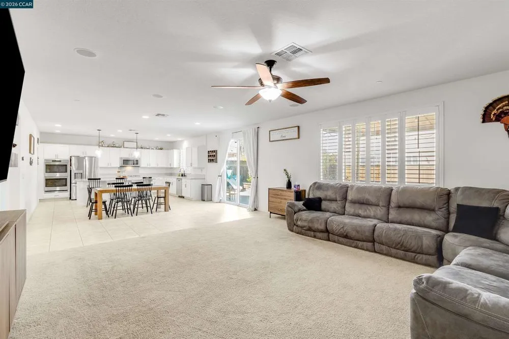 5291 Carlson Ln Fairfield, CA 94533