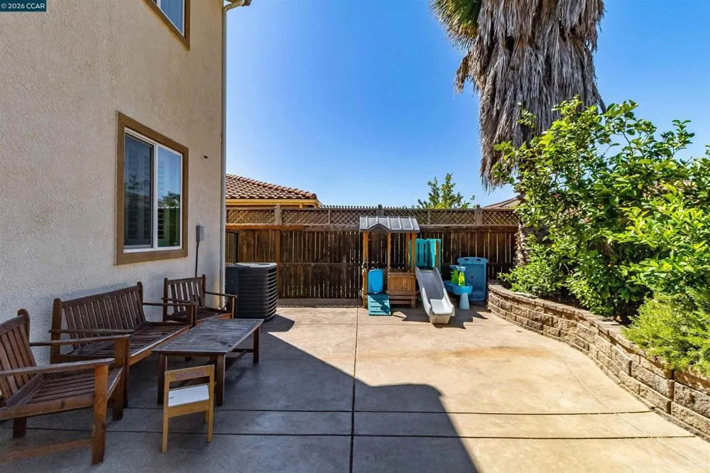 5291 Carlson Ln Fairfield, CA 94533