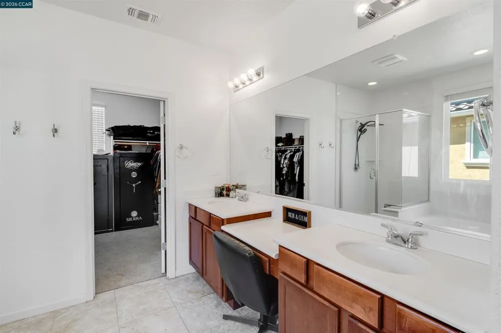 5291 Carlson Ln Fairfield, CA 94533