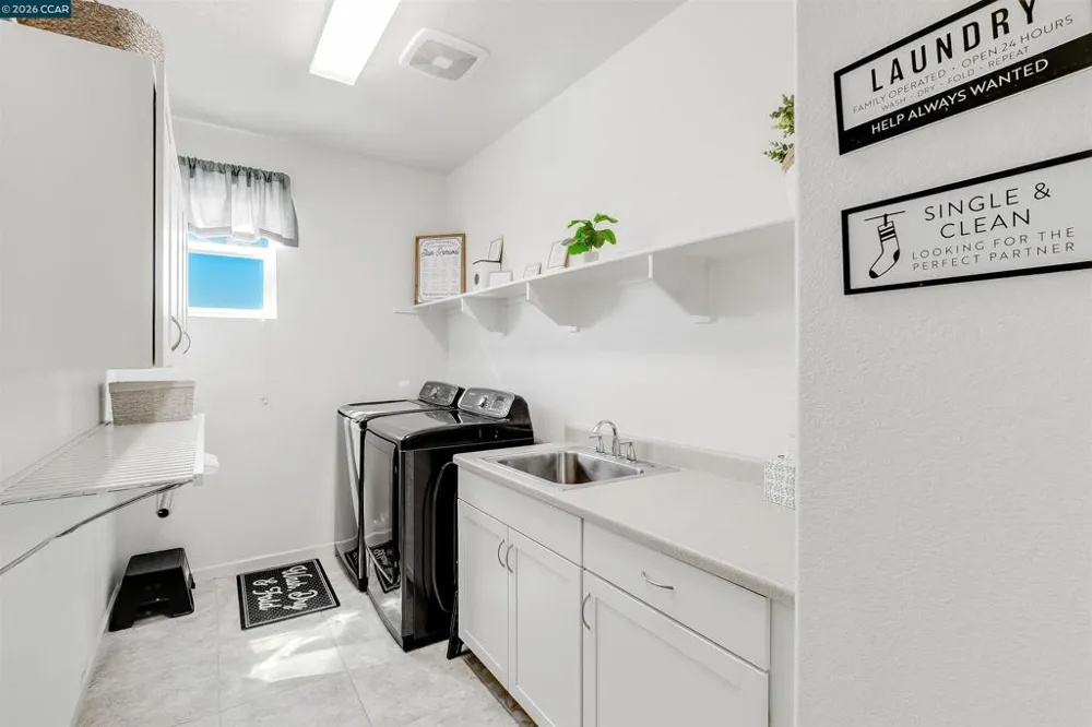 5291 Carlson Ln Fairfield, CA 94533