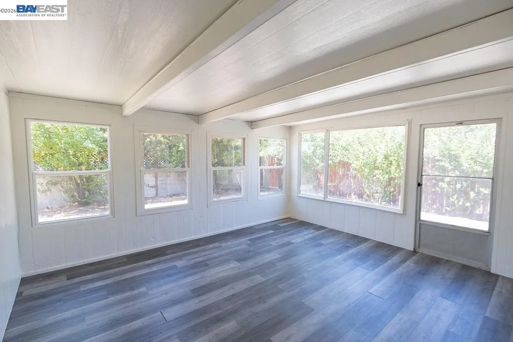 7367 Single Way Citrus Heights, CA 95610