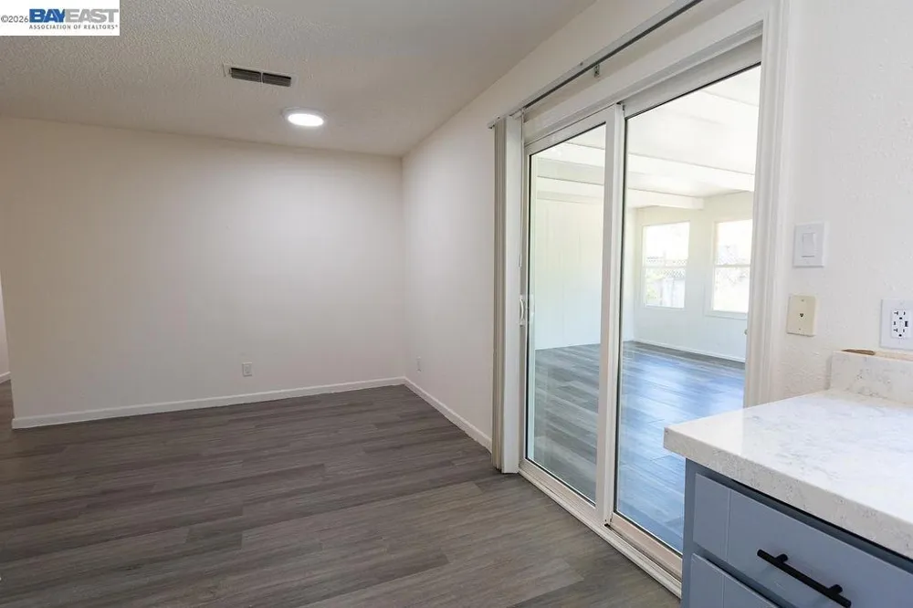 7367 Single Way Citrus Heights, CA 95610