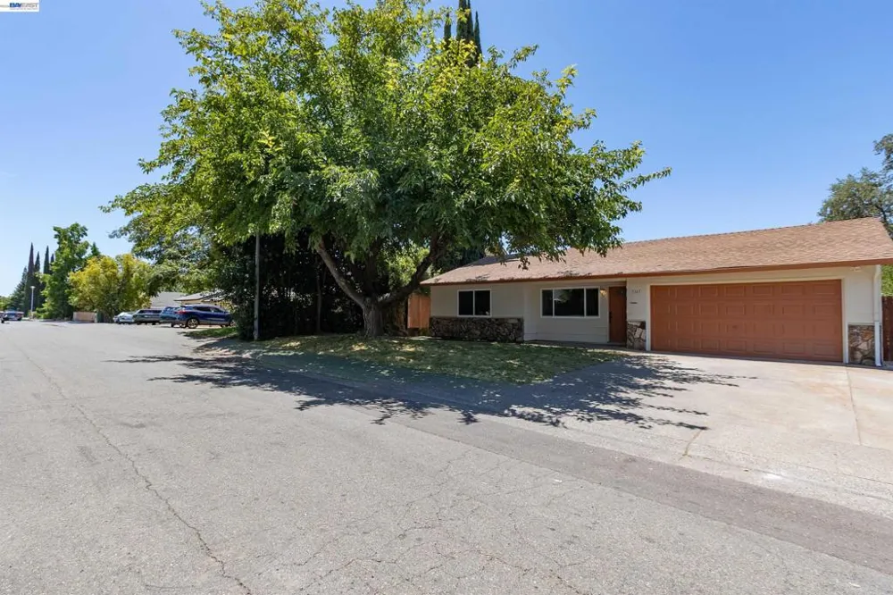7367 Single Way Citrus Heights, CA 95610