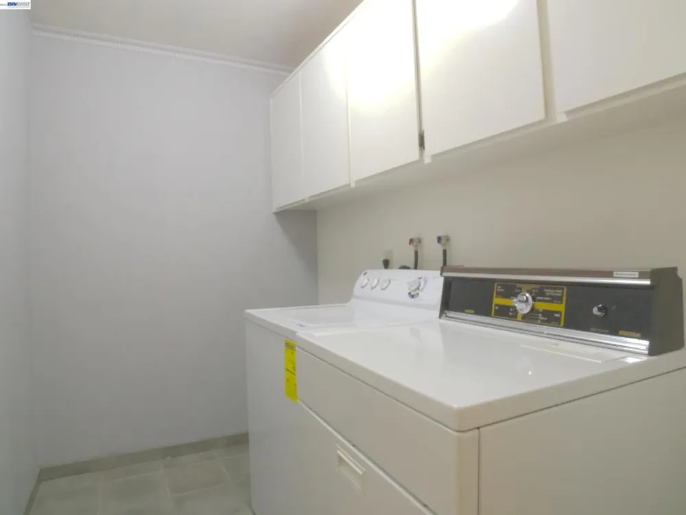 5214 Riverdale Ct Pleasanton, CA 94588