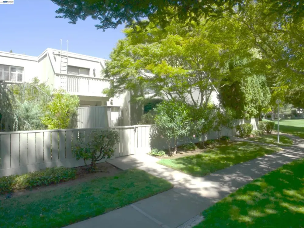 5214 Riverdale Ct Pleasanton, CA 94588