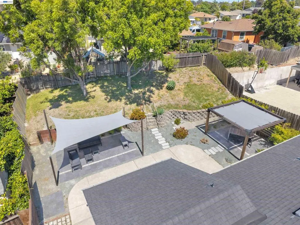 2518 Tara Hills Dr San Pablo, CA 94806