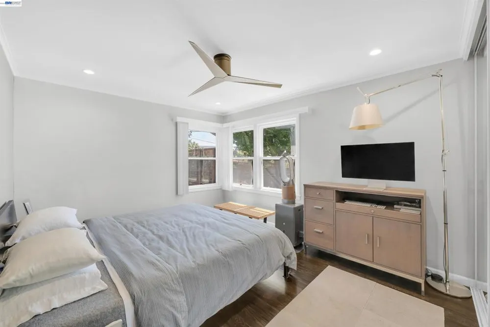 2518 Tara Hills Dr San Pablo, CA 94806