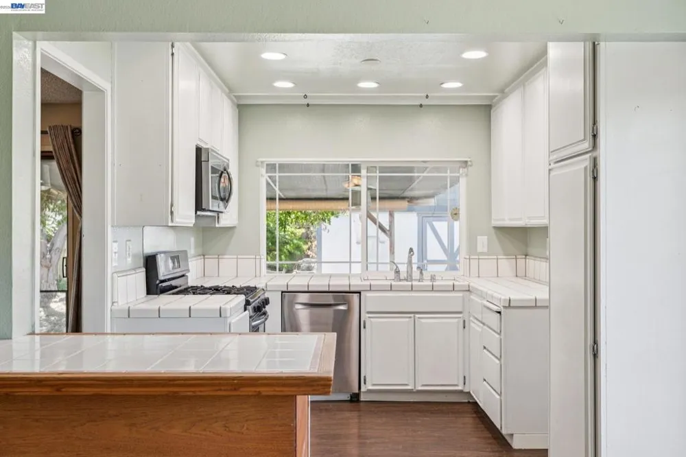 502 Shrike Ct Suisun City, CA 94585