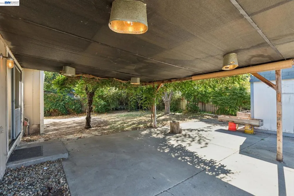 502 Shrike Ct Suisun City, CA 94585