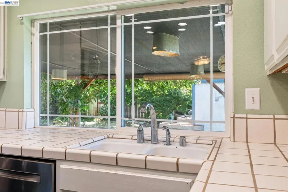 502 Shrike Ct Suisun City, CA 94585
