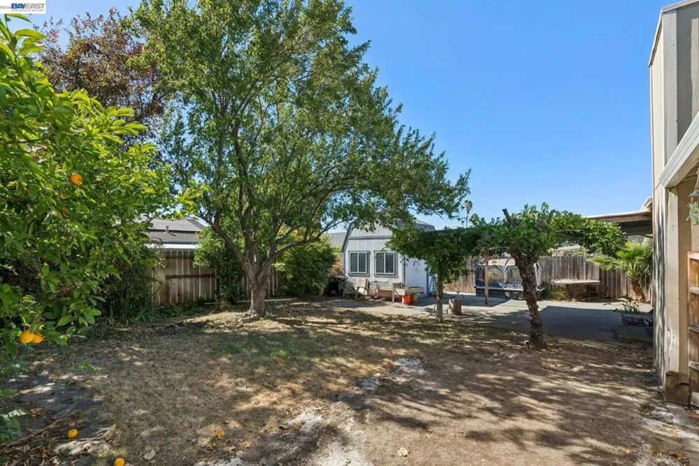 502 Shrike Ct Suisun City, CA 94585