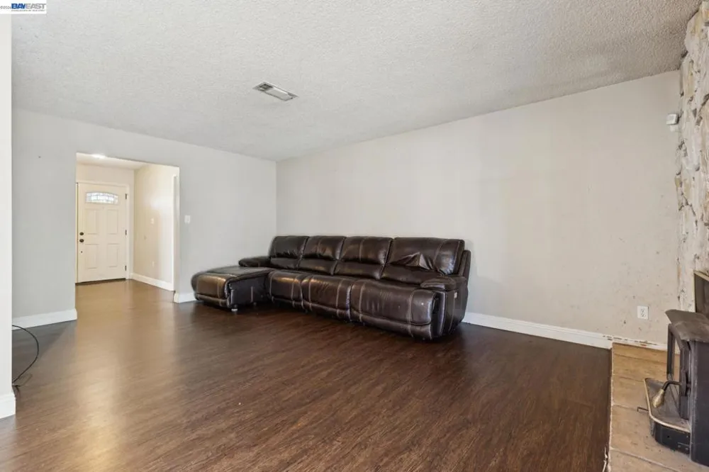 502 Shrike Ct Suisun City, CA 94585