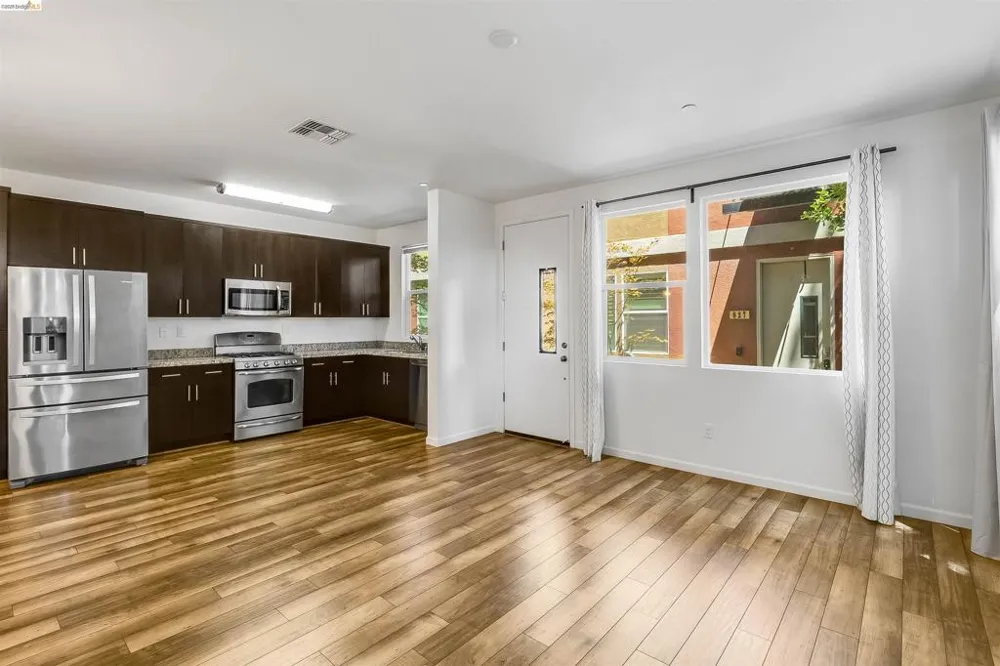 830 Brass Ct West Sacramento, CA 95691
