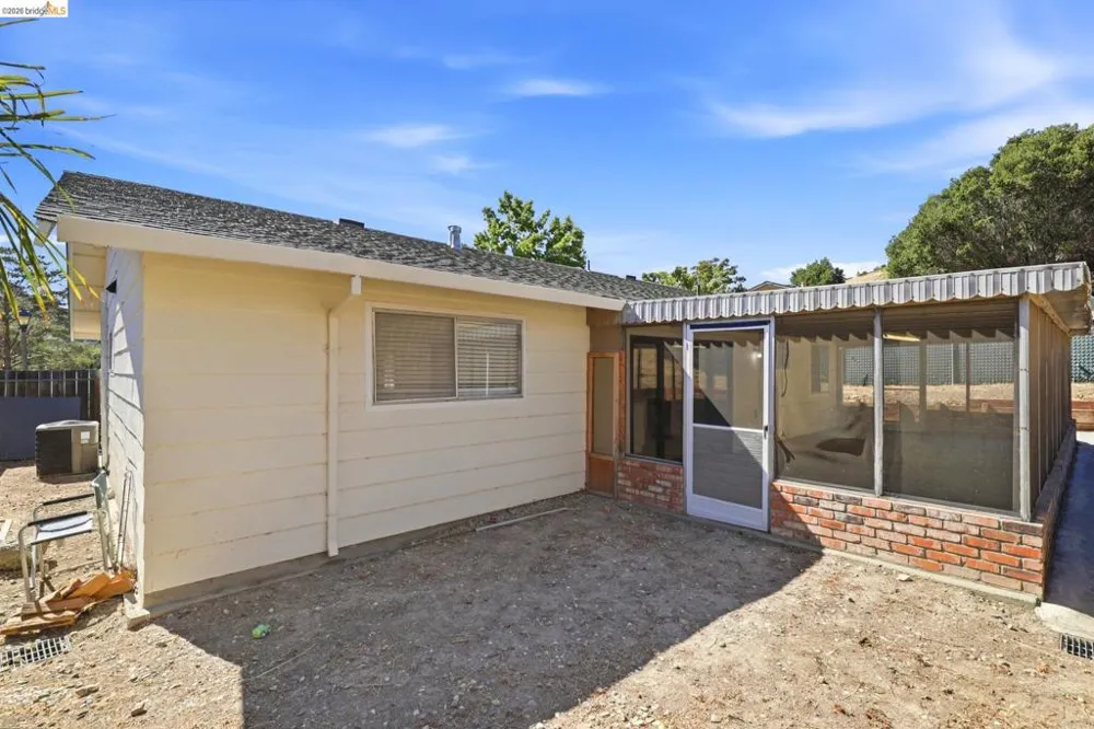 2303 Monte Vista Dr. Pinole, CA 94564