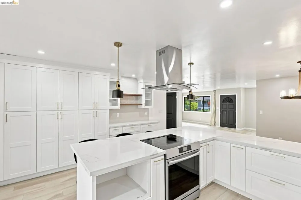 2303 Monte Vista Dr. Pinole, CA 94564