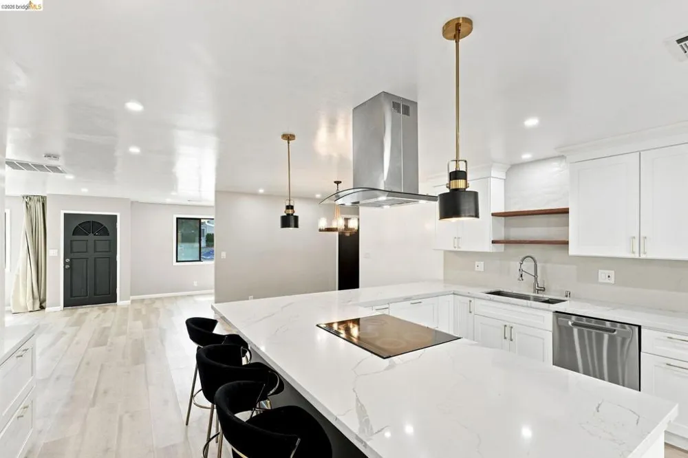 2303 Monte Vista Dr. Pinole, CA 94564