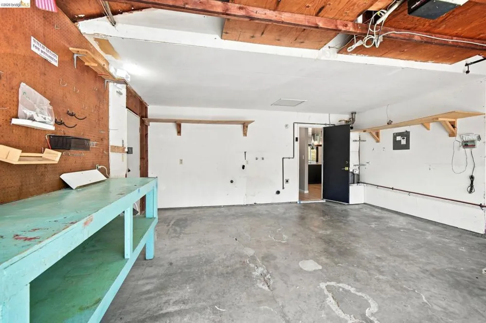 2303 Monte Vista Dr. Pinole, CA 94564