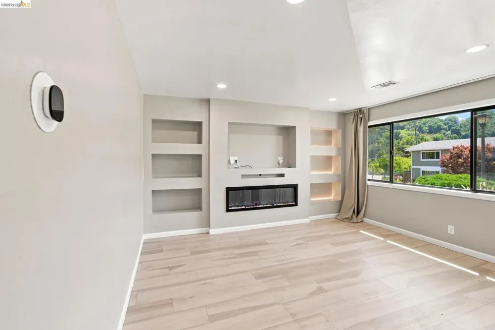 2303 Monte Vista Dr. Pinole, CA 94564