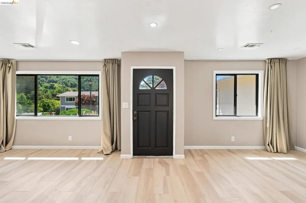 2303 Monte Vista Dr. Pinole, CA 94564