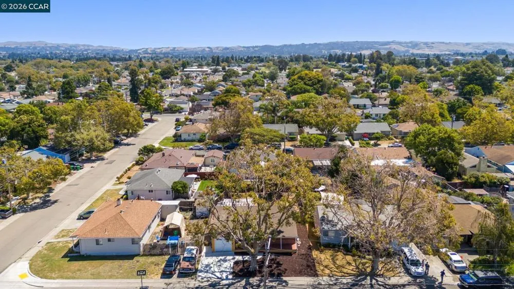 17242 Via El Cerrito San Lorenzo, CA 94580