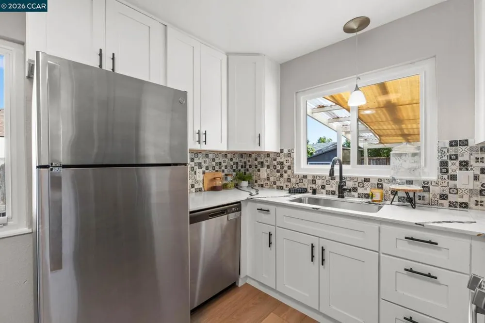 17242 Via El Cerrito San Lorenzo, CA 94580