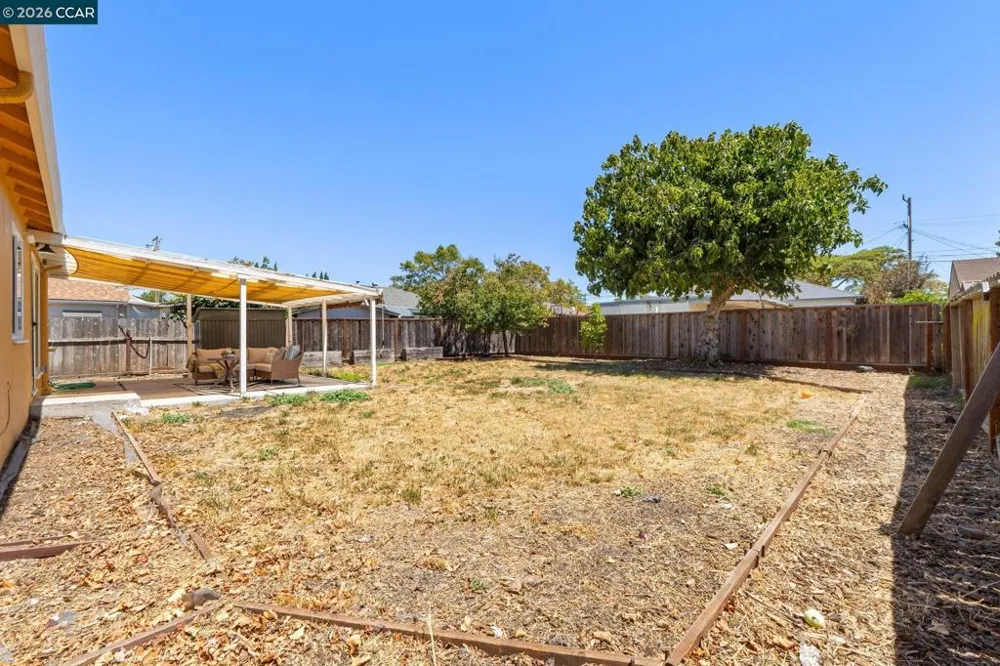17242 Via El Cerrito San Lorenzo, CA 94580