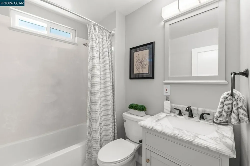 17242 Via El Cerrito San Lorenzo, CA 94580
